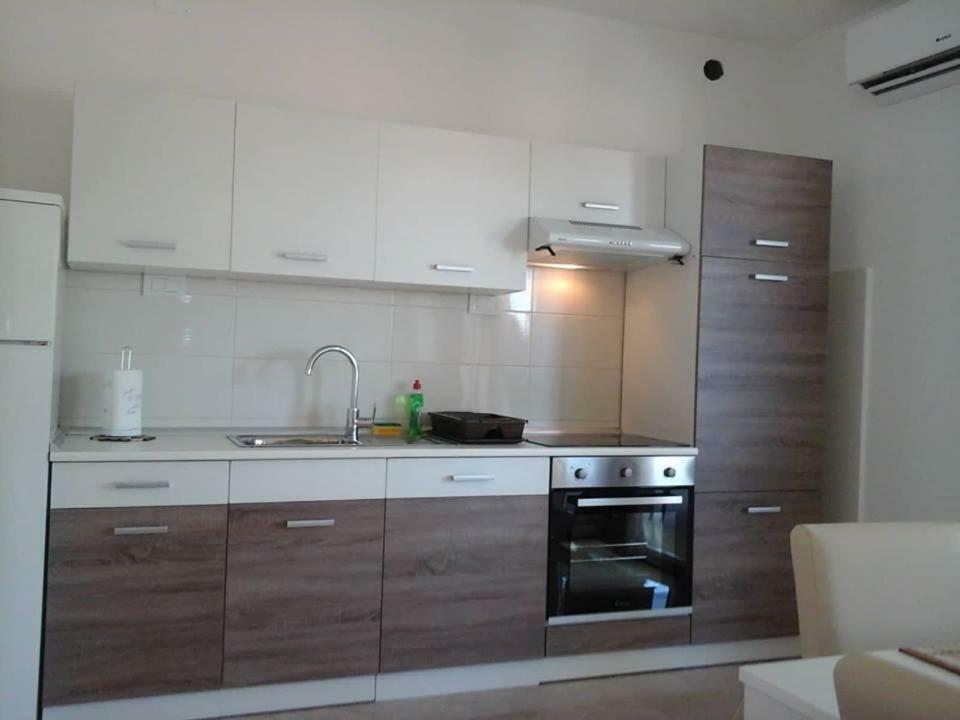 Kreso I Niko Apartment Grebastica Exterior photo