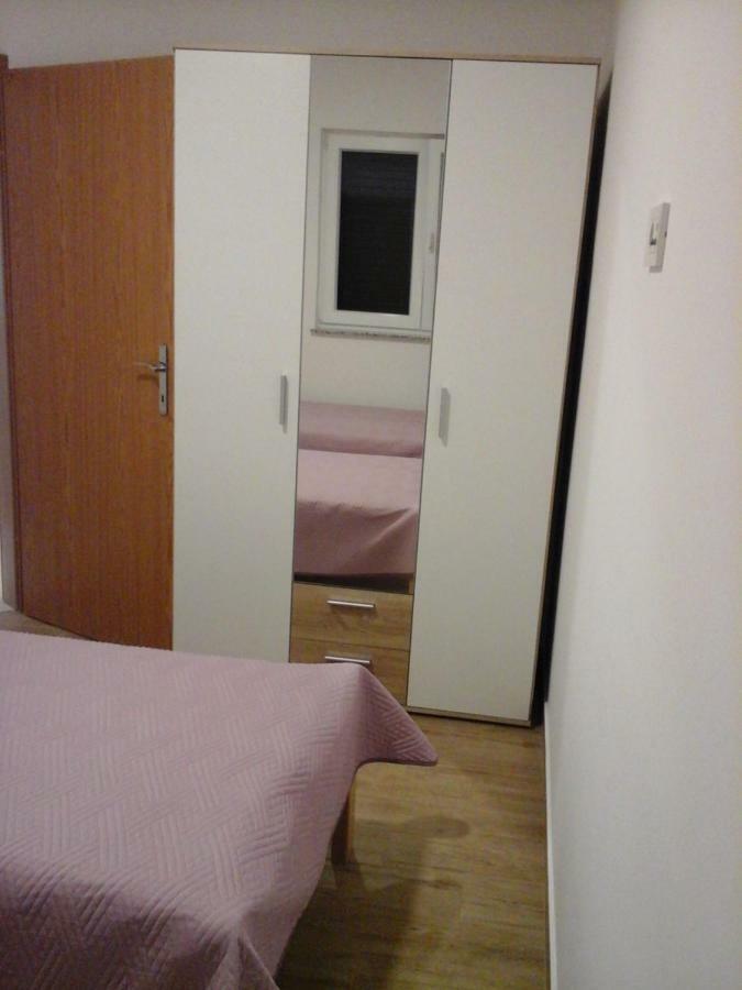 Kreso I Niko Apartment Grebastica Exterior photo